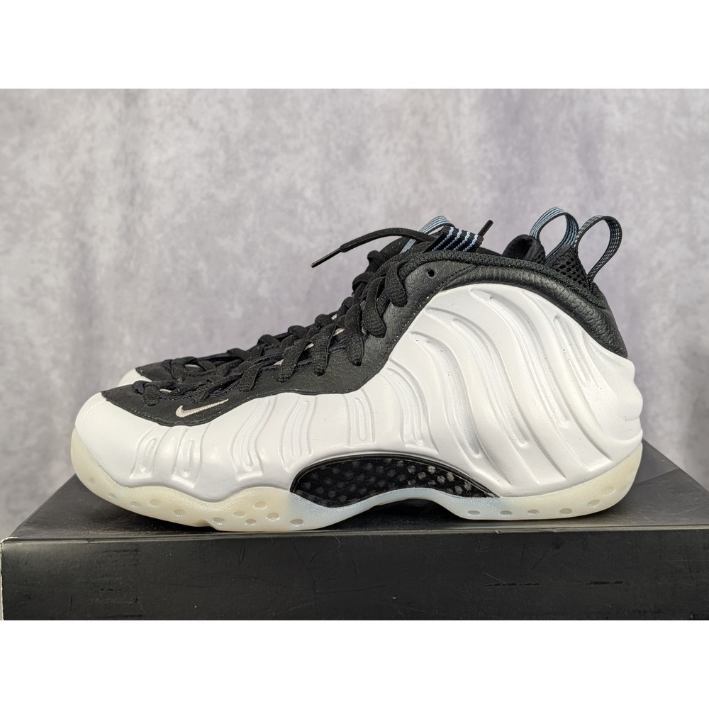 Nike Air Foamposite One White Metallic Silver Black DV0815-100 Mens 8 Womens 9.5